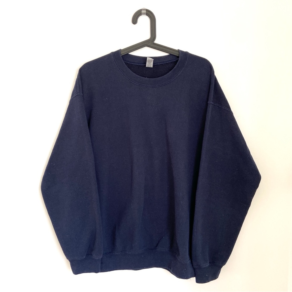 Gildan // crewneck sweatshirt